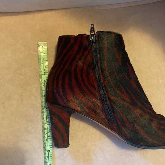 Hester Van Eeghen (Amsterdam) Black/Red Zebra Stripe Pony Hair Booties - Sz 41 - Picture 9 of 12